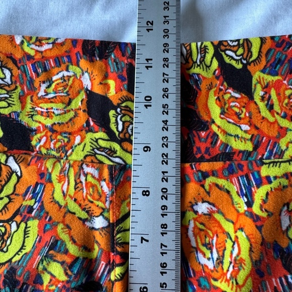 LulaRoe Women's Bright Abstract Flower Print Leggings Orange Tall & Curvy Lounge - Picture 9 of 12